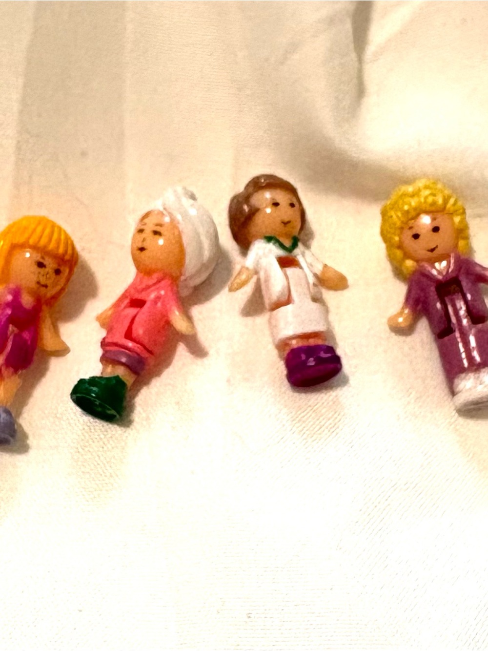 Polly Pocket Pullout Playhouse Dolls, Complete! Made in 1991 by Blue Bird.
